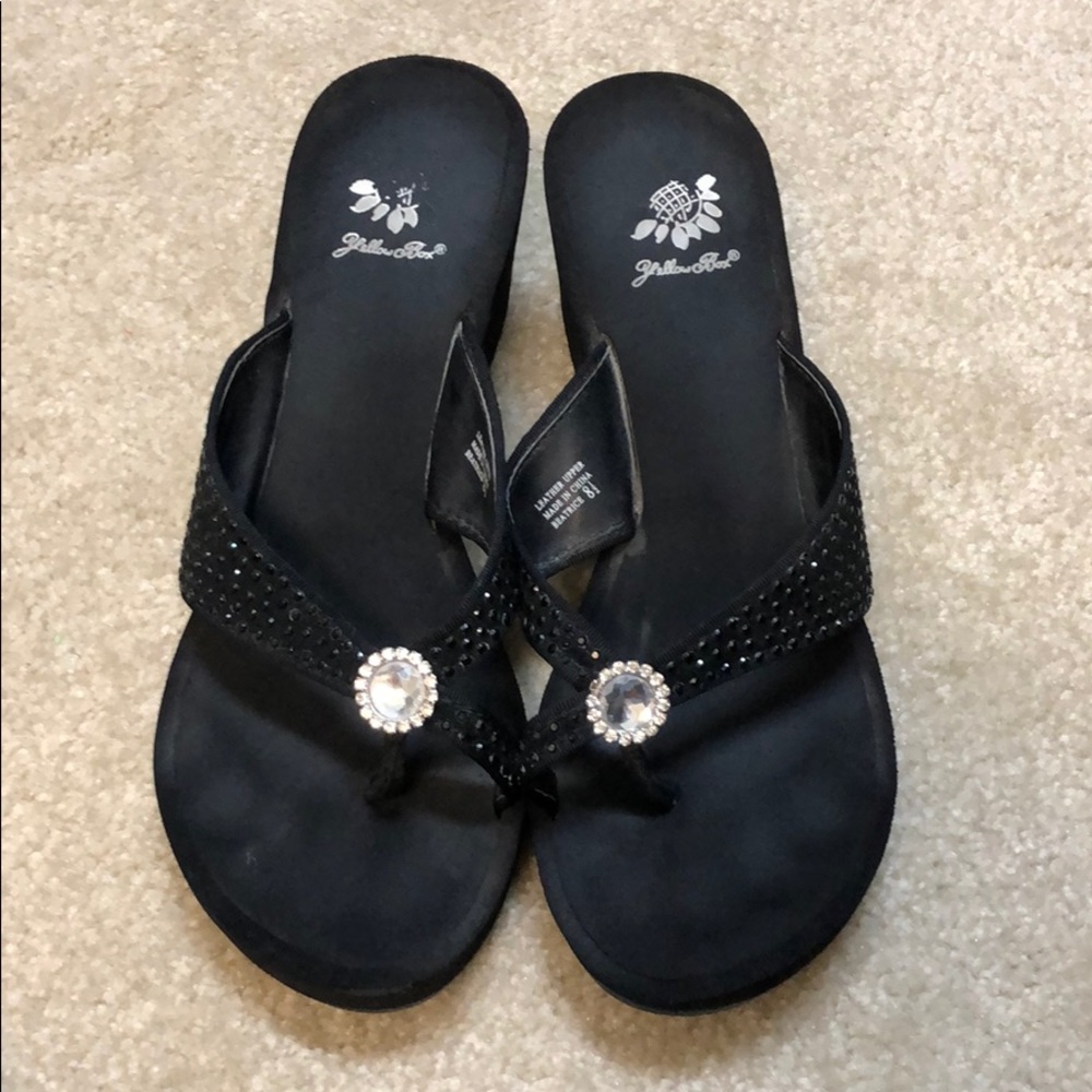Yellow Box flip flop with heel